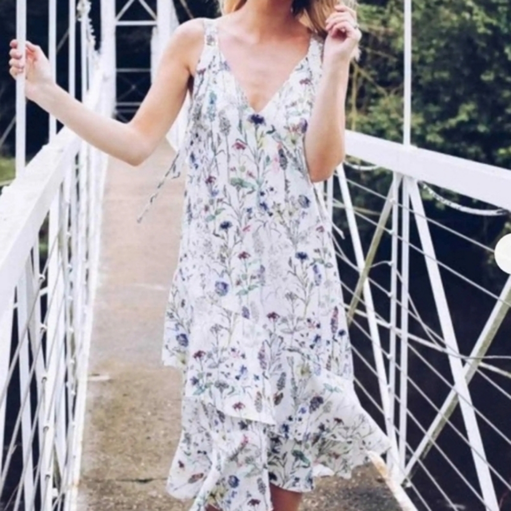 EUC Floral V-Neck Sleeveless Dress 12 White w/Flowers Firm Price